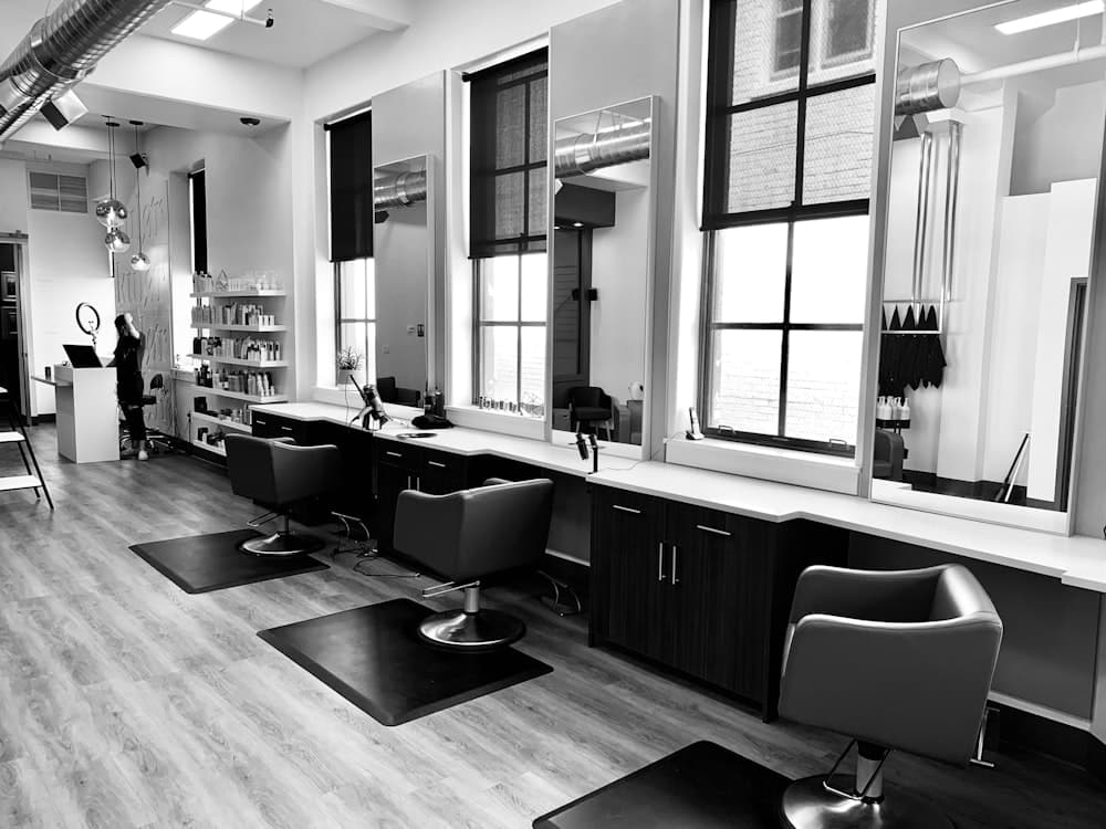 my salon — photo 1 of 4